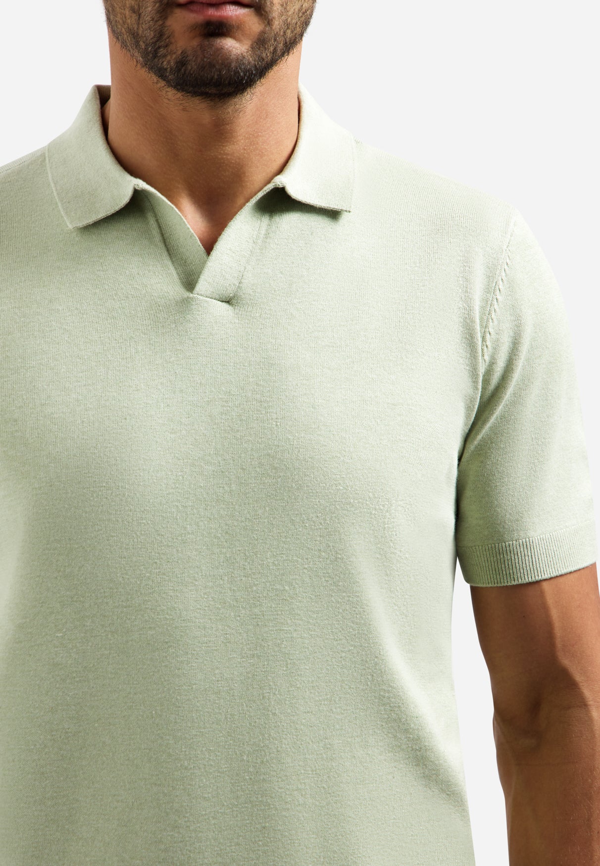 Polo tricoté à col en V | Green