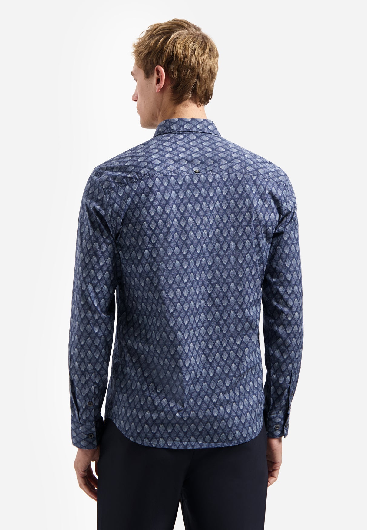 Stretch shirt with all-over print. | Night