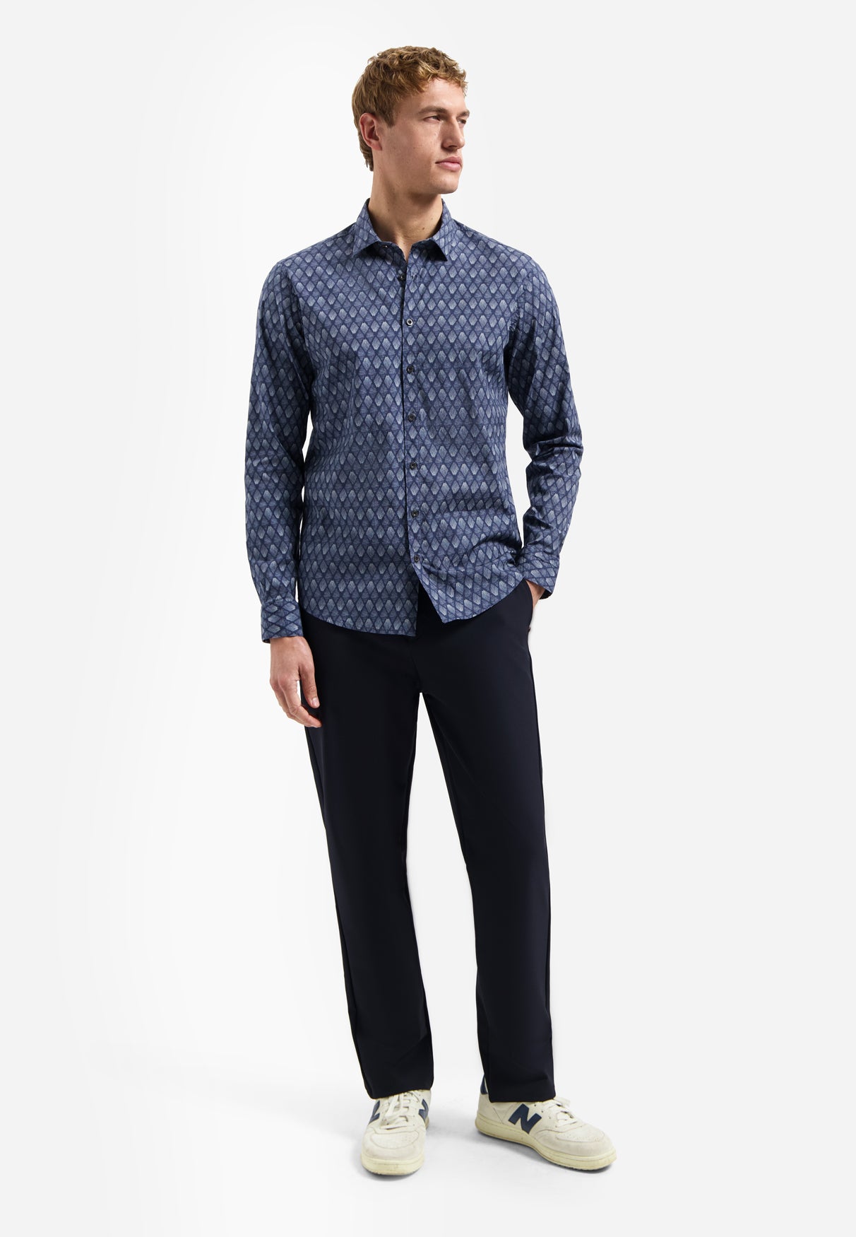 Stretch shirt with all-over print. | Night