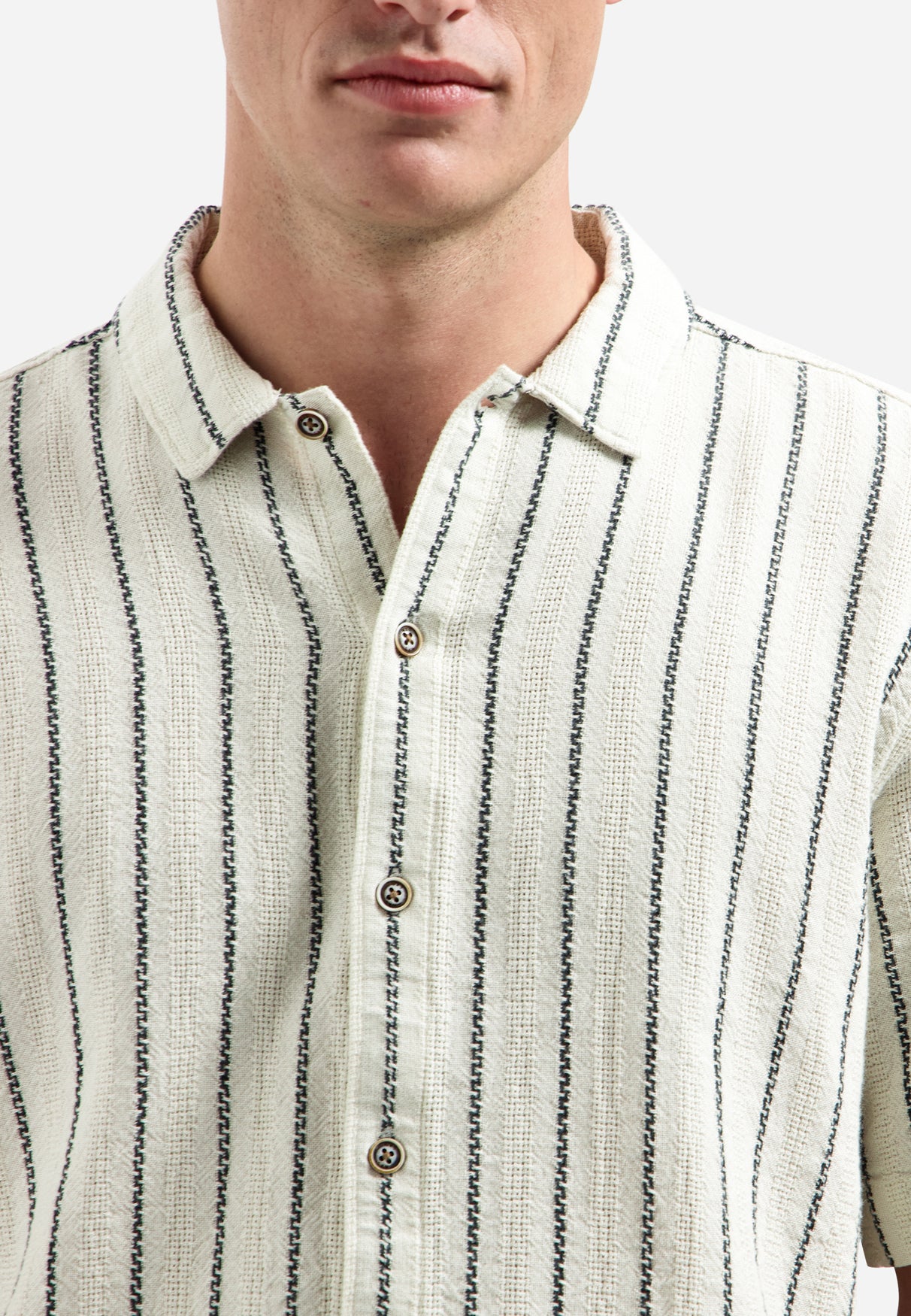 Striped short-sleeved shirt | Kit