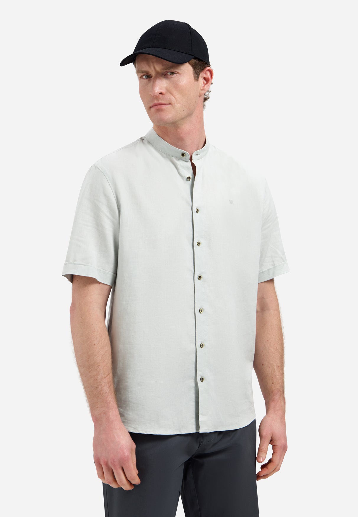 Linen blend shirt with short sleeves and a stand-up collar | Dusty Green
