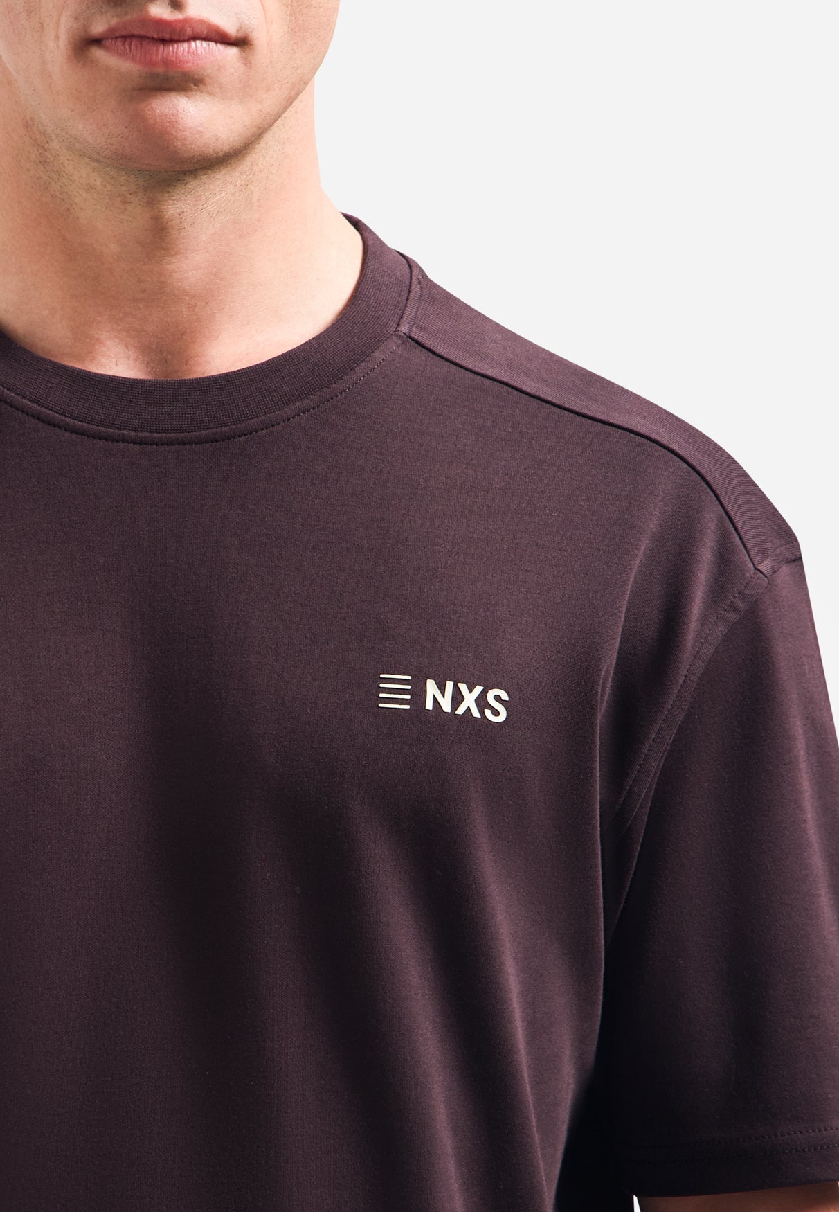 T-shirt à col rond, manches courtes et imprimé dans le dos | Dark Brown