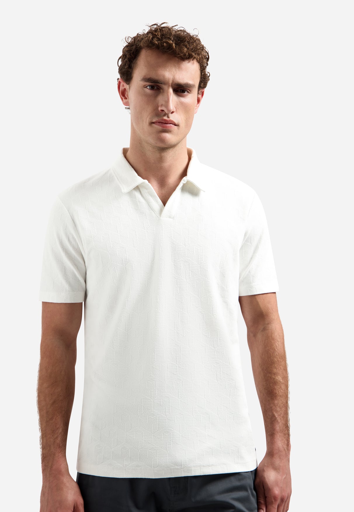 Short-sleeve V-neck polo with jacquard print | White