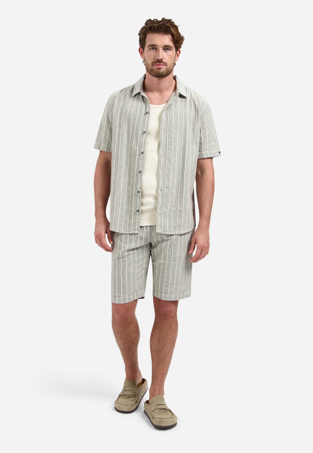 Short-sleeve shirt with stripes | Sand
