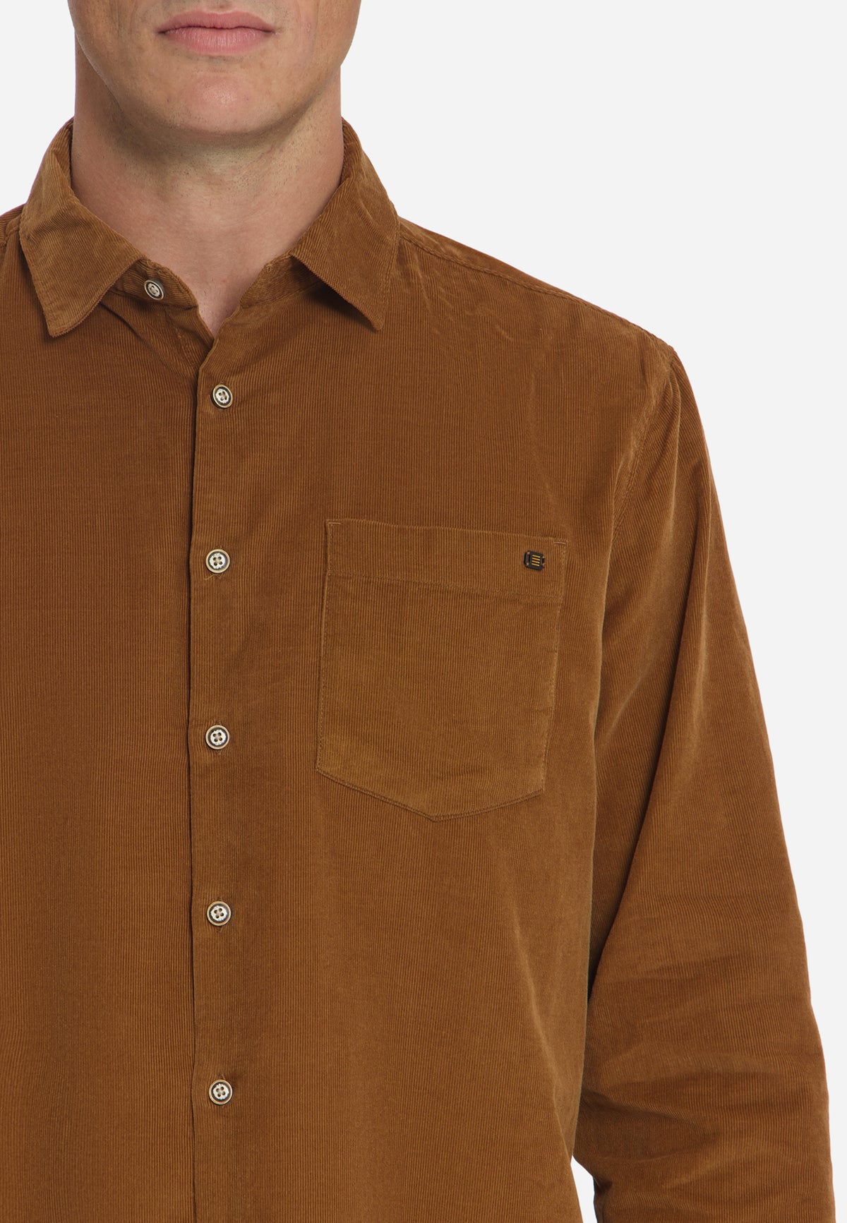 Chemise en velours côtelé fin | Caramel